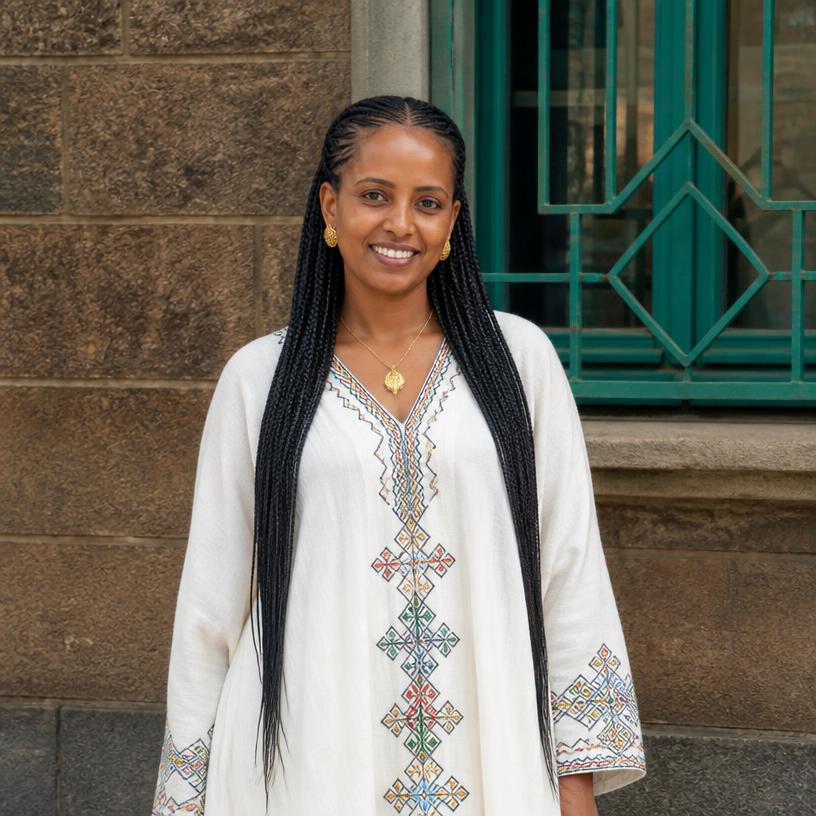 Profile photo of Selam H., an Eritrean woman with albaso braids
